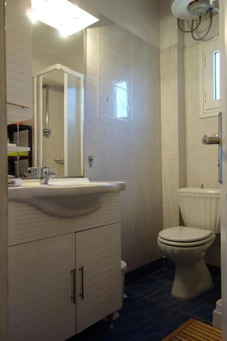 House By The Sea At Skaloma, Loutraki Villa Hồ Vouliagmeni Ngoại thất bức ảnh